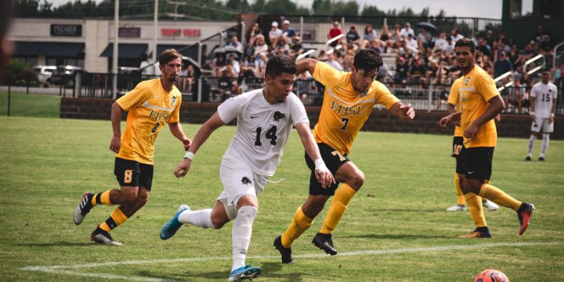 Hiểu rõ về Kèo thơm bóng đá tại BK8