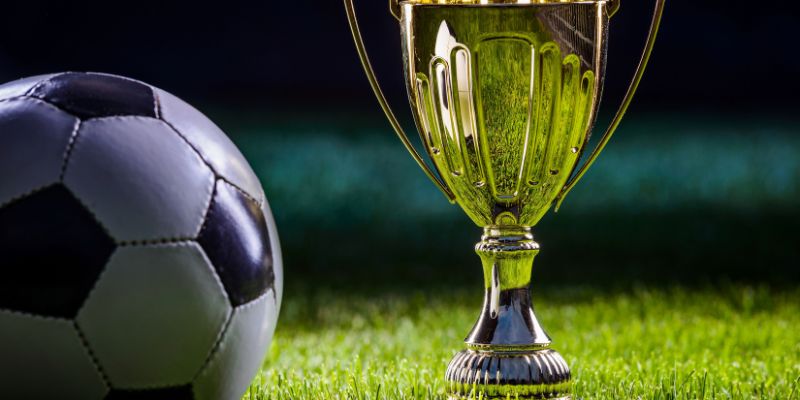 Lợi ích và rủi ro khi chơi kèo chấp 1/2 là gì